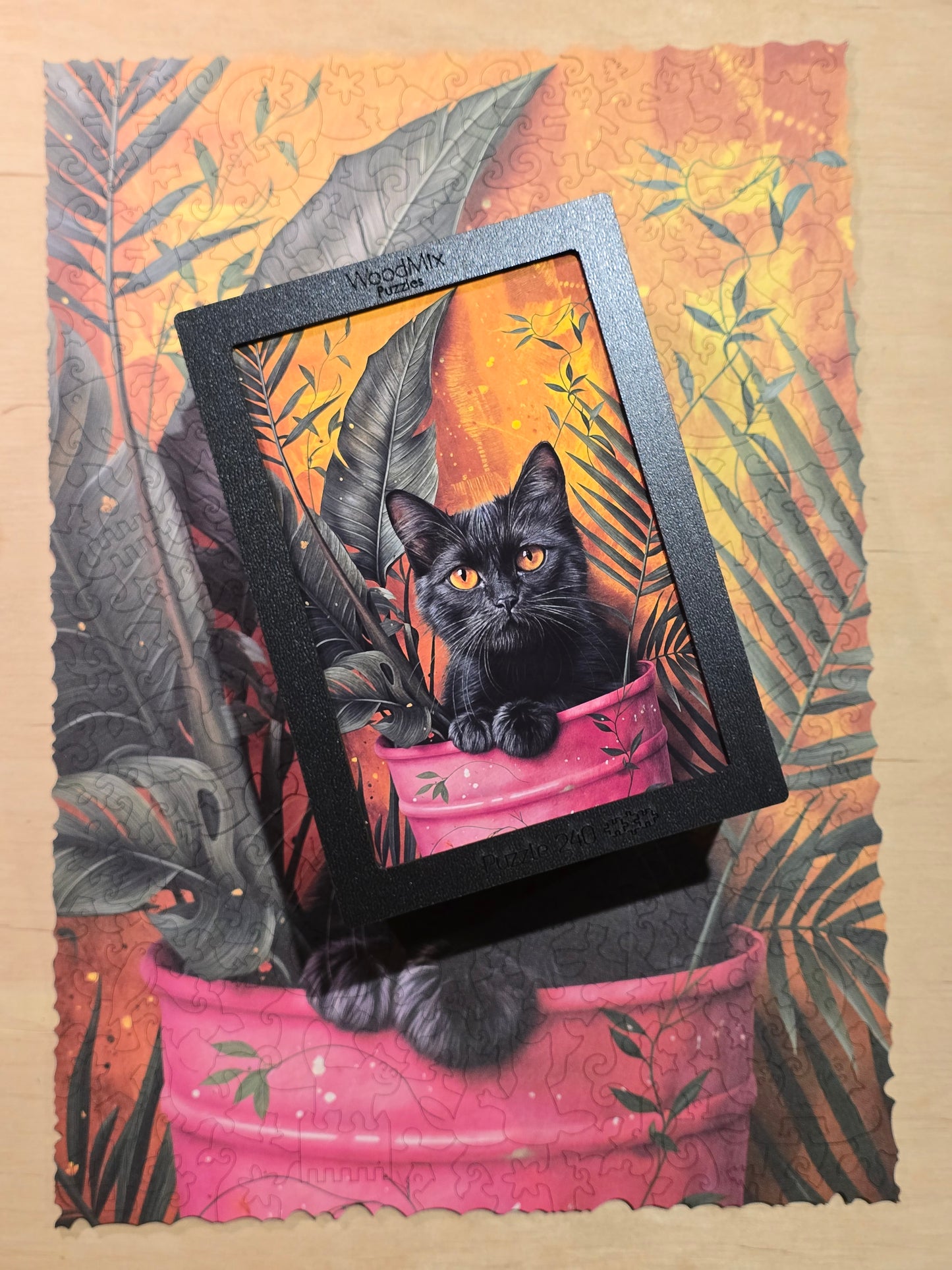 Pisica Neagră în Jungla Urbană - 240 Piese